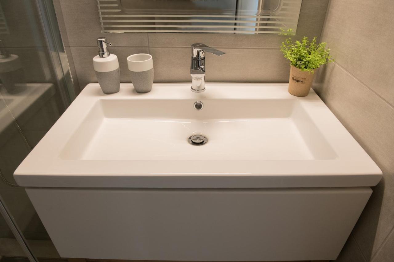 The Blue Apartment In The Heart Of Heraklion מראה חיצוני תמונה