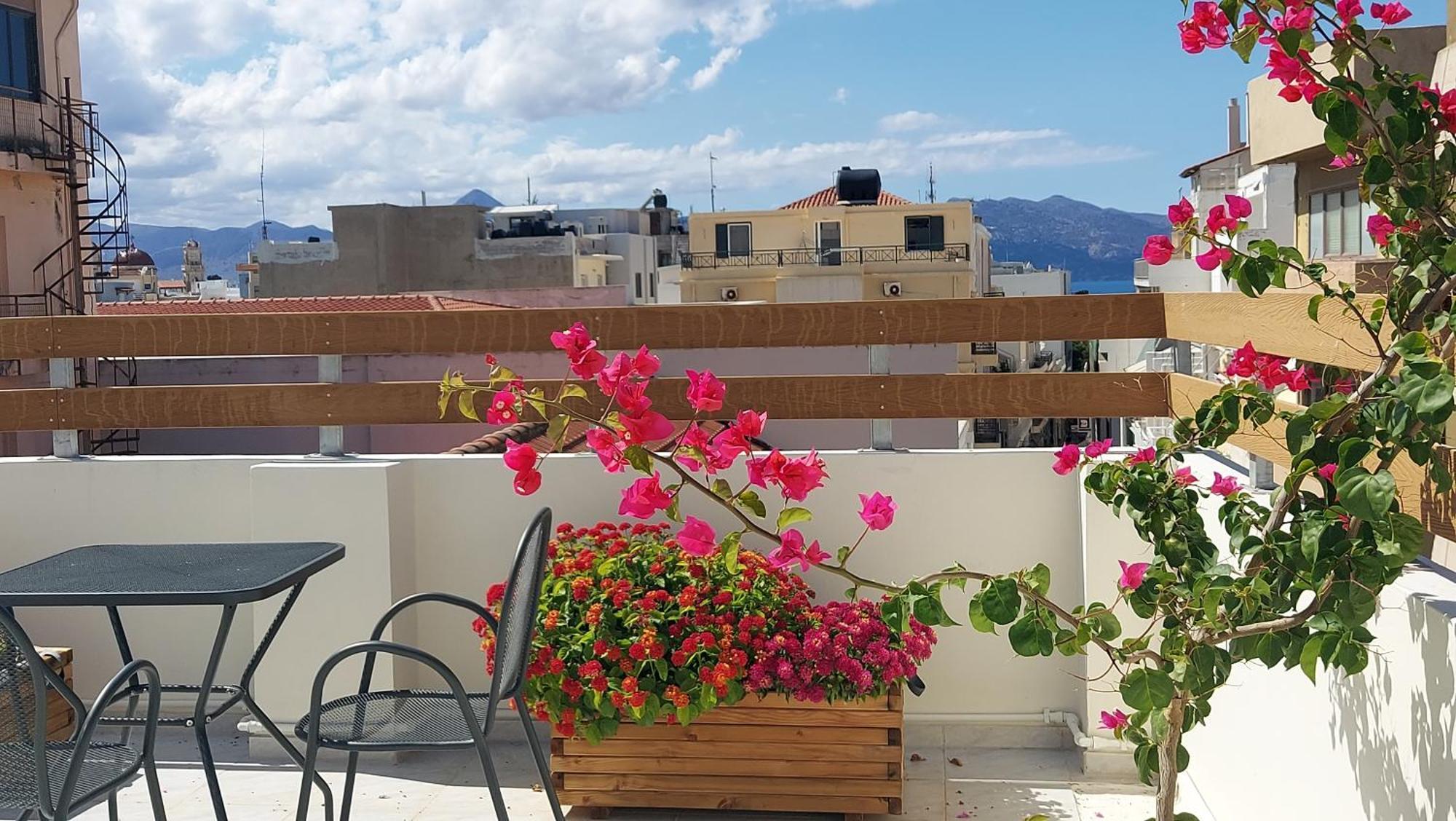 The Blue Apartment In The Heart Of Heraklion מראה חיצוני תמונה